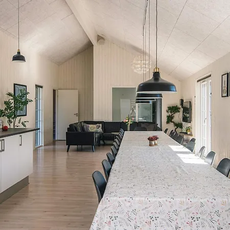 24 Person In Σπίτι διακοπών *