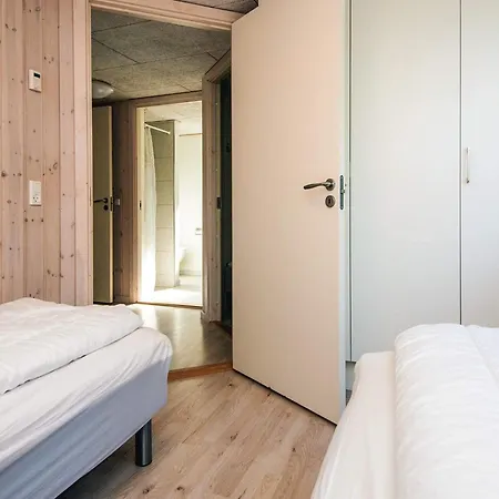 24 Person In Σπίτι διακοπών *